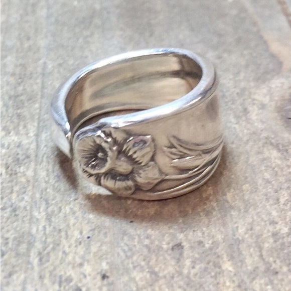 Jewelry - Spoon ring, Daffodil silverware ring